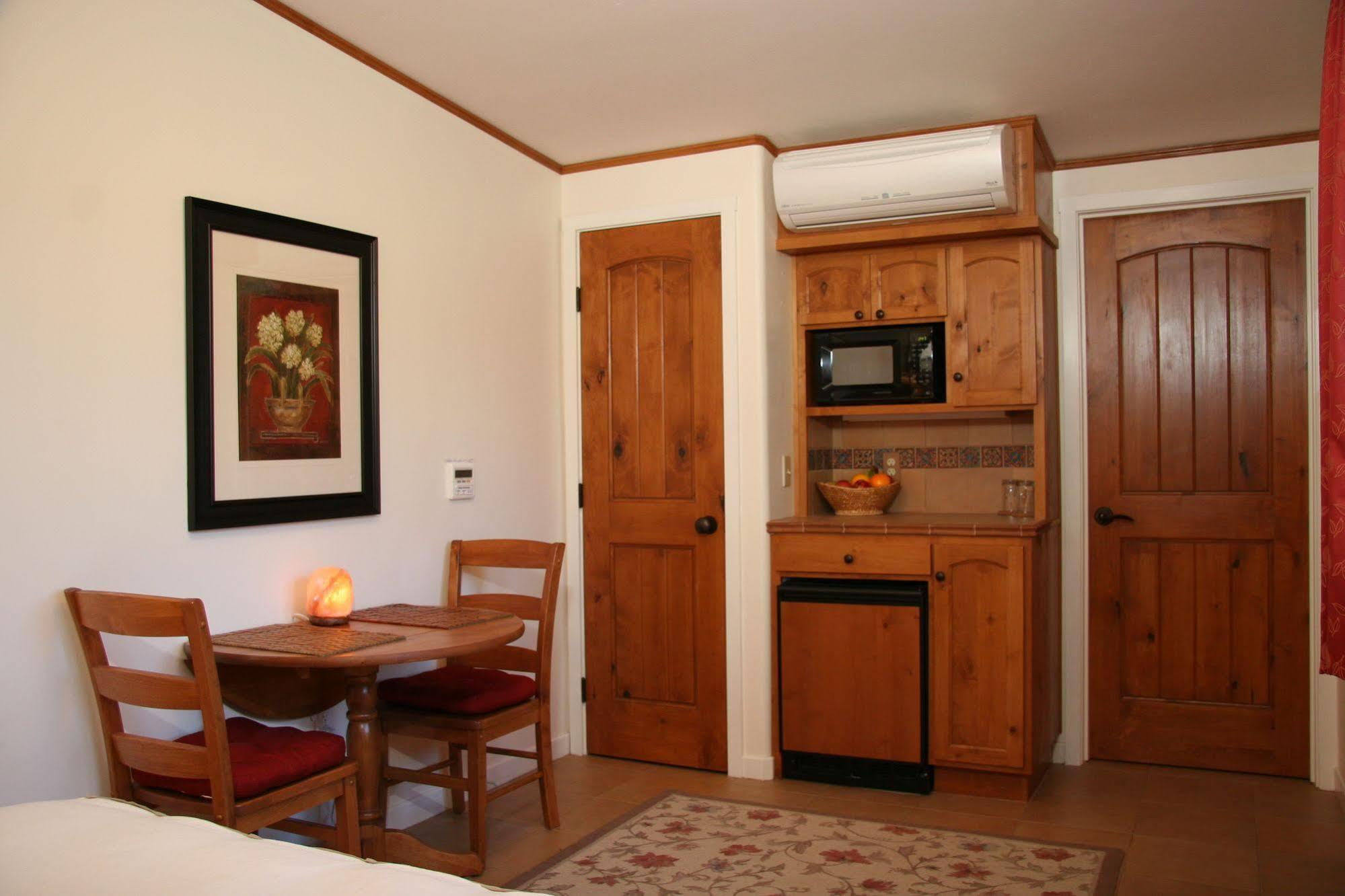 Ojai Retreat & Inn Buitenkant foto